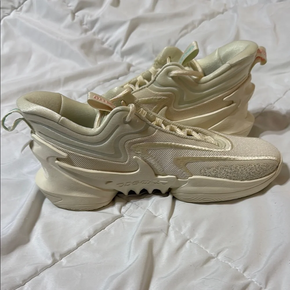 Nike Cosmic Unity 2 Men’s Size 8.5 Basketball - Picture 9 of 10